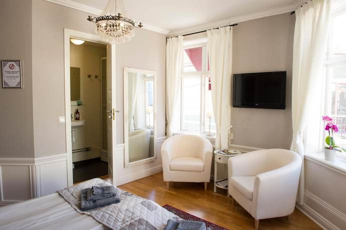 Imagen de la habitación del Hotel Lillalet. Foto 5