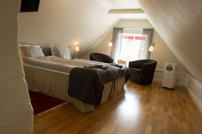 Imagen de la habitación del Hotel Lillalet. Foto 10