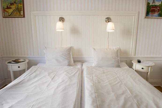 Imagen de la habitación del Hotel Lillalet. Foto 19