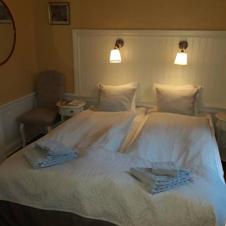 Imagen de la habitación del Hotel Lillalet. Foto 20