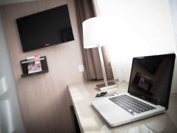 Imagen de la habitación del Hotel Lille Europe. Foto 7