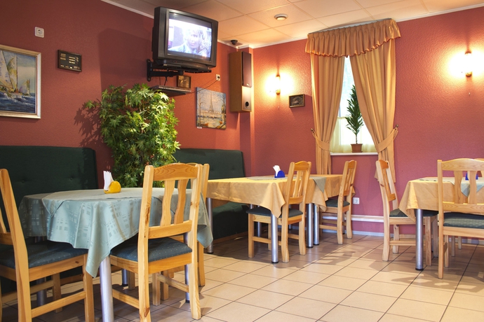 Imagen del bar/restaurante del Hotel Lillekula. Foto 2