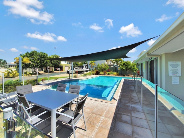 Imagen de la piscina del Hotel Lillypilly Resort Apartments. Foto 15