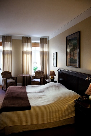 Imagen de la habitación del Hotel Lilton. Foto 7