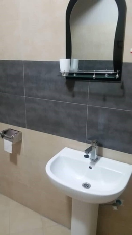 Imagen de la habitación del Hotel Lilu House. Foto 12