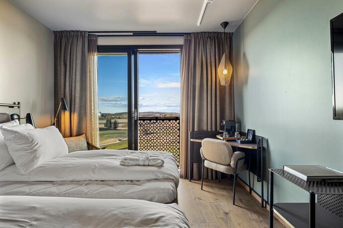 Imagen general del Hotel Lily Country Club. Foto 4