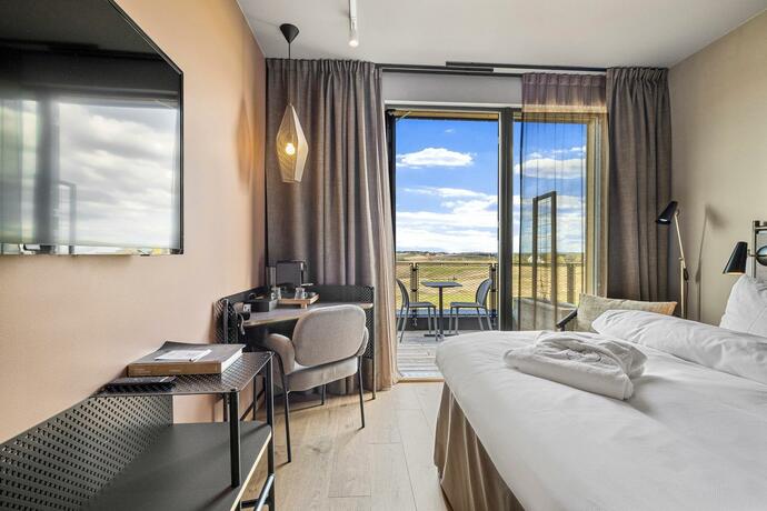 Imagen general del Hotel Lily Country Club. Foto 8