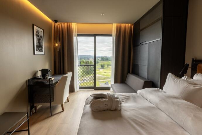 Imagen general del Hotel Lily Country Club. Foto 38