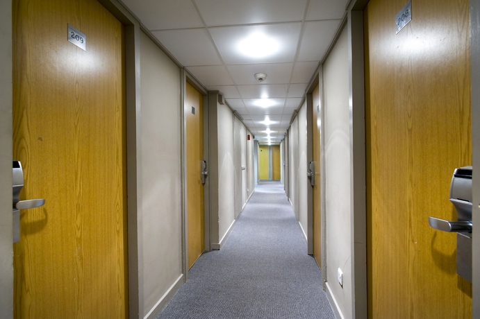 Imagen de los interiores del Hotel Lily. Foto 14