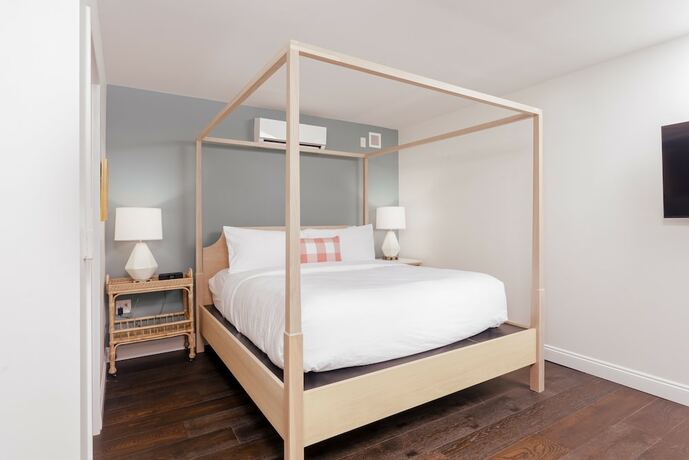 Imagen de la habitación del Hotel Lily Hall. Foto 19