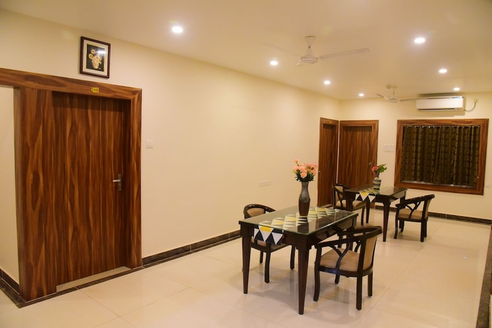 Imagen de los interiores del Hotel Lily Inn, Bhubaneshwar. Foto 16