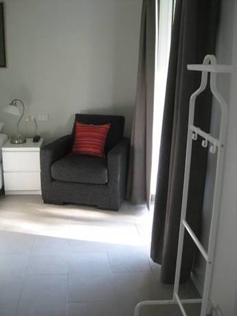 Imagen de la habitación del Hotel Lily Lagoon Resort. Foto 5