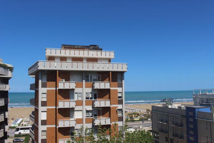 Imagen general del Hotel Lily, Rimini. Foto 12