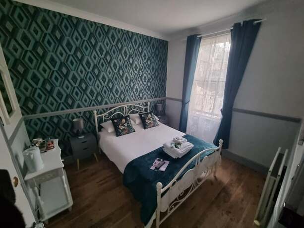 Imagen de la habitación del Hotel LilyRose. Foto 11