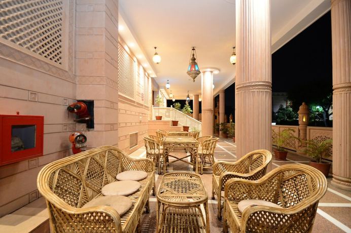 Imagen del bar/restaurante del Hotel Lilypool - The Heritage Jalmahal. Foto 2