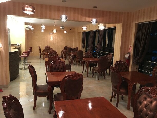 Imagen del bar/restaurante del Hotel Lima Central Design Spa And Club. Foto 10