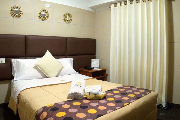 Imagen de la habitación del Hotel Lima City. Foto 8