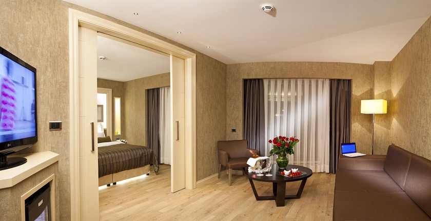 Imagen de los interiores del Hotel Limak Eurasia Luxury. Foto 13
