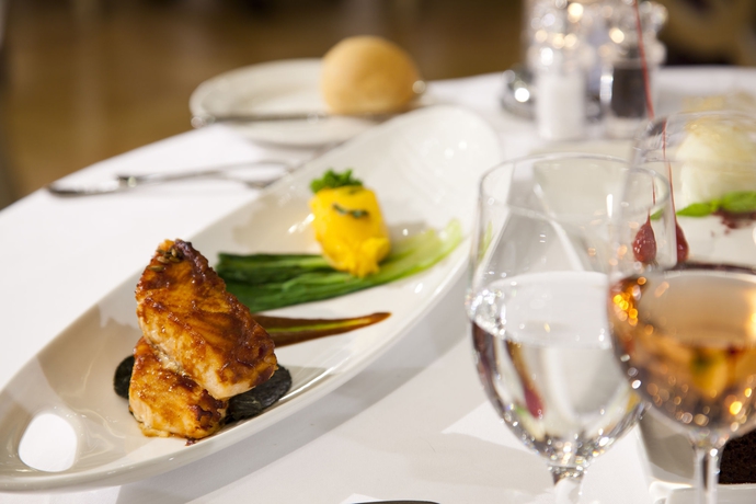 Imagen del bar/restaurante del Hotel Limak Eurasia Luxury. Foto 4