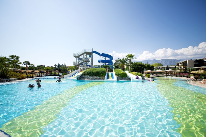 Imagen de la piscina del Hotel Limak Limra and Resort - All Inclusive. Foto 16