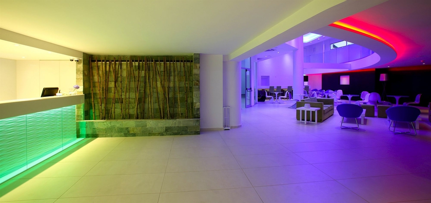 Imagen de los interiores del Hotel Limanaki Beach. Foto 11