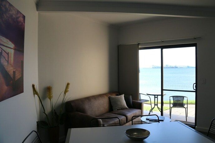 Imagen de la habitación del Hotel Limani Motel. Foto 17