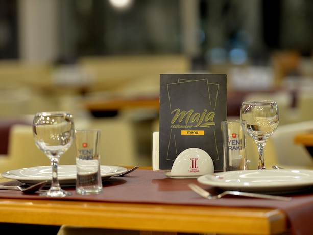 Imagen del bar/restaurante del Hotel Limapark. Foto 6