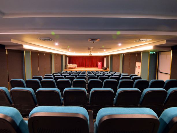 Imagen de los interiores del Hotel Limapark. Foto 18