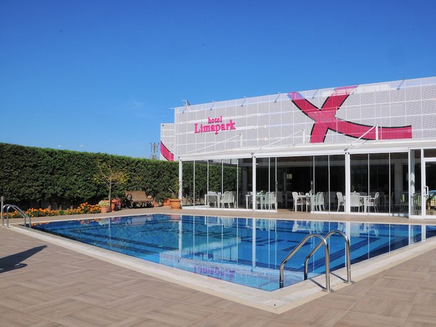 Imagen de la piscina del Hotel Limapark, Serdivan. Foto 19