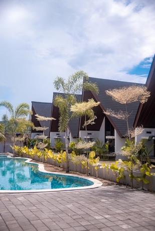 Imagen de la piscina del Hotel Limbo Lux Bungalows. Foto 16