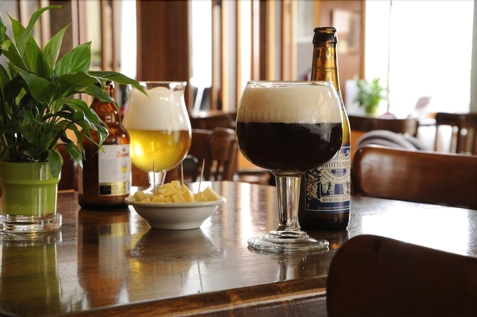 Imagen del bar/restaurante del Hotel Limburgia. Foto 5