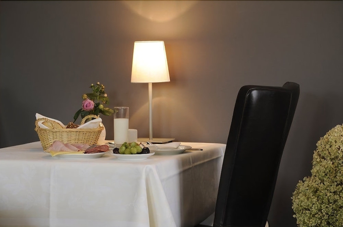 Imagen del bar/restaurante del Hotel Limburgia. Foto 6