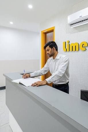 Imagen de los interiores del Hotel Lime Tree Genpact Vatika Chowk. Foto 12
