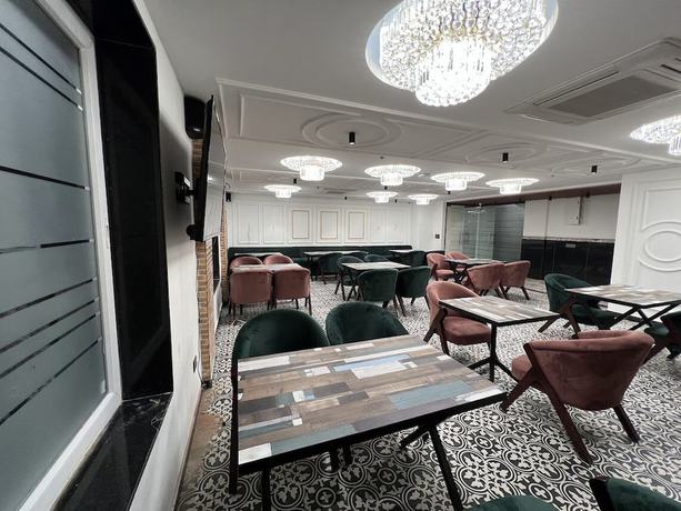 Imagen del bar/restaurante del Hotel Lime Trees And Banquet Greater Noida. Foto 4
