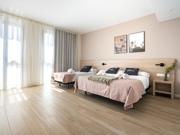 Imagen de la habitación del Hotel Limehome Barcelona Carrer De Besal&uacute; 82. Foto 3