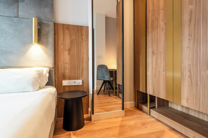 Imagen de la habitación del Hotel Limehome San Sebastian Zubieta Kalea. Foto 4