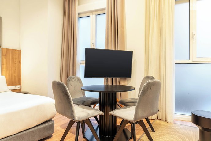 Imagen de la habitación del Hotel Limehome San Sebastian Zubieta Kalea. Foto 5