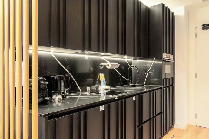 Imagen de la habitación del Hotel Limehome San Sebastian Zubieta Kalea. Foto 9