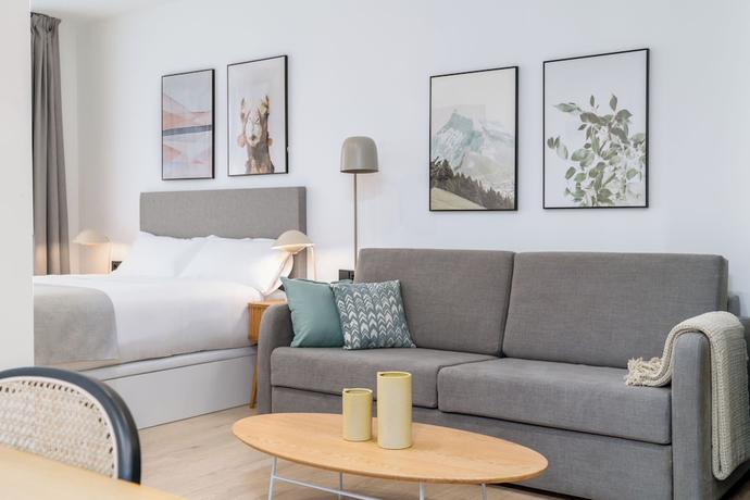 Imagen de la habitación del Hotel Limehome Santiago de Compostela. Foto 2