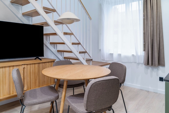 Imagen de la habitación del Hotel Limehome Santiago de Compostela. Foto 6