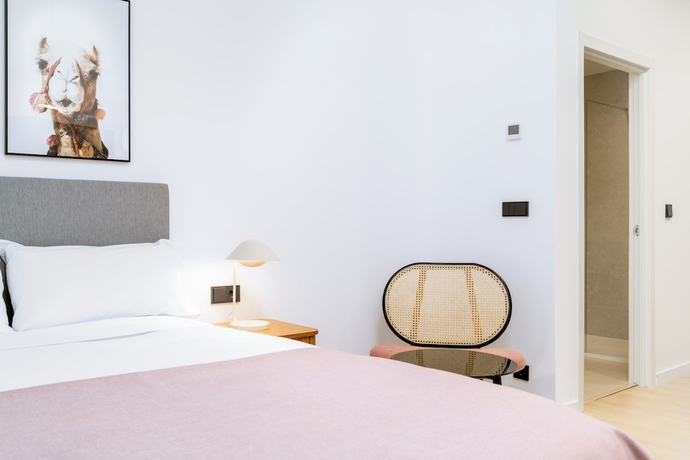 Imagen de la habitación del Hotel Limehome Santiago de Compostela. Foto 9