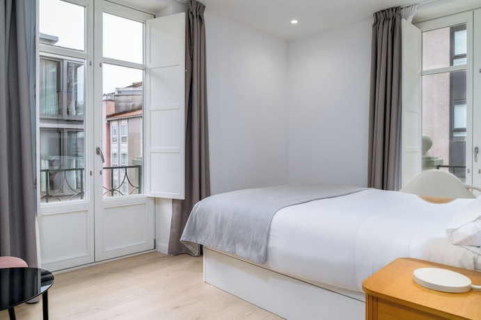 Imagen de la habitación del Hotel Limehome Santiago de Compostela. Foto 10
