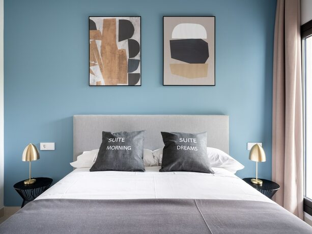 Imagen de la habitación del Hotel Limehome Sevilla. Foto 13