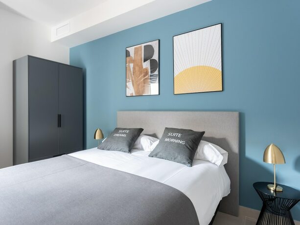 Imagen de la habitación del Hotel Limehome Sevilla. Foto 17