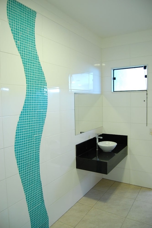 Imagen de la habitación del Hotel Limeira Su&iacute;tes. Foto 13