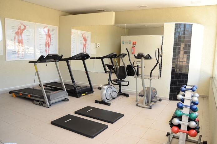 Imagen de los interiores del Hotel Limeira Su&iacute;tes. Foto 17