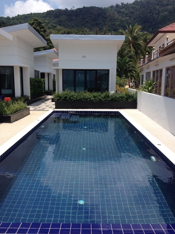 Imagen de la piscina del Hotel Limelight Village. Foto 15