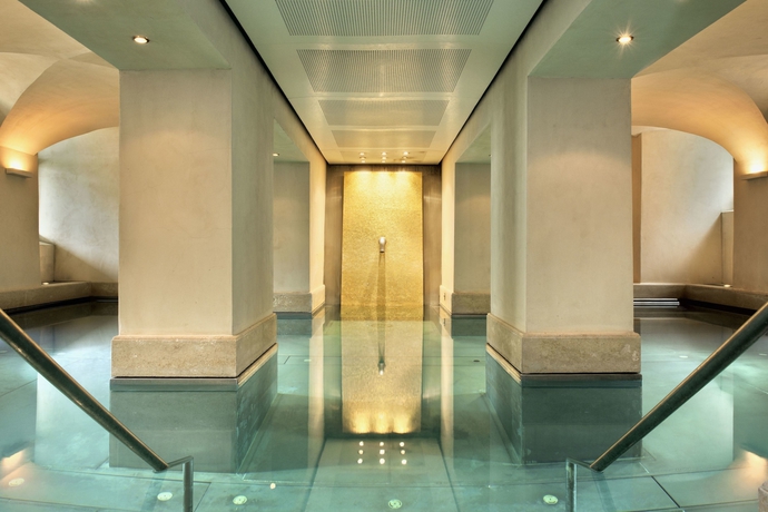 Imagen de la piscina del Hotel Limmathof Baden and Spa. Foto 18