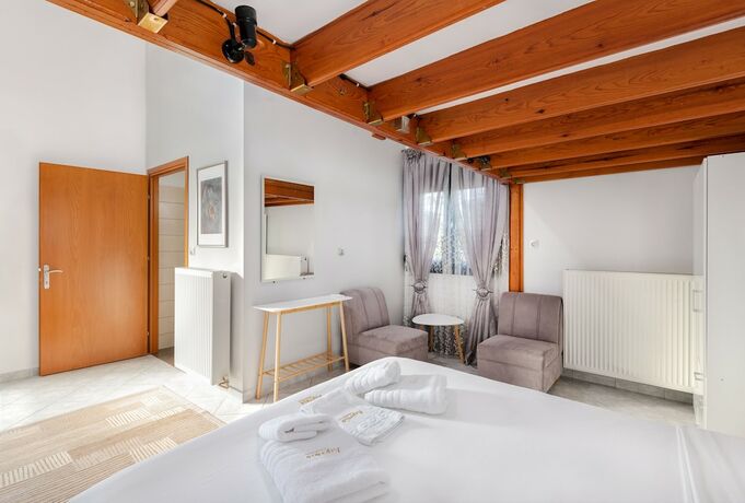 Imagen general del Hotel Limneo. Foto 1