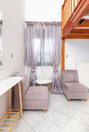 Imagen de la habitación del Hotel Limneo. Foto 19